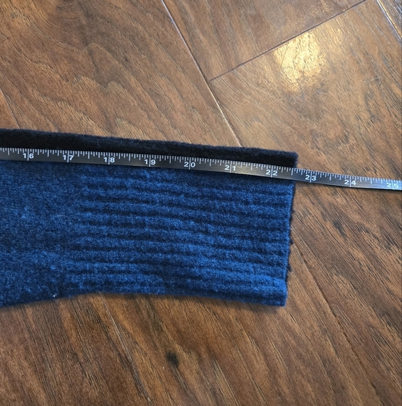 Athleta Transit Merino Wool Blend Colorblock Turtleneck Teal/Black Sweater - Picture 15 of 17